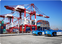 High capacity connectivity for vehicles and vessels in motion